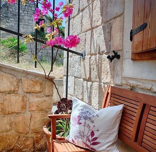Villa Alma Island Vis *