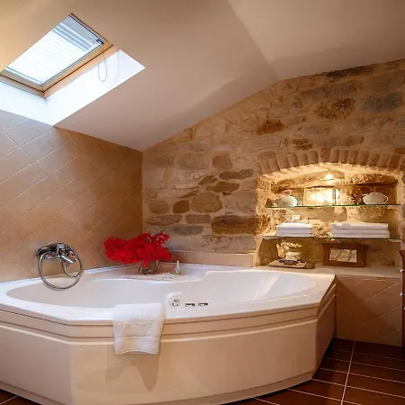 Villa Alma Island Vis