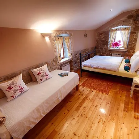 Vila Alma Island Vis